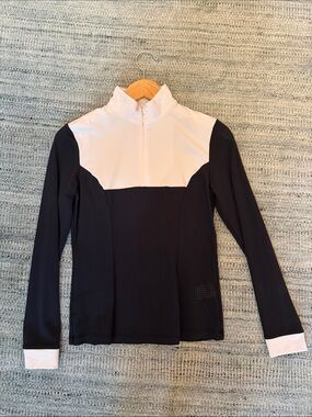 Equisite Elements of Style "Pauline" Long Sleeve Mesh Shirt